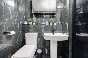 Photo 21- click for photo gallery